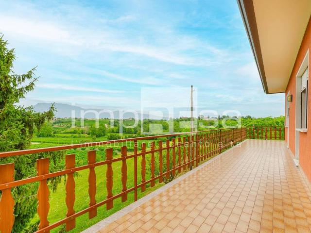 Casa indipendente in vendita a Vittorio Veneto TV