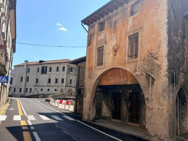 Casa indipendente in vendita a Vittorio Veneto TV
