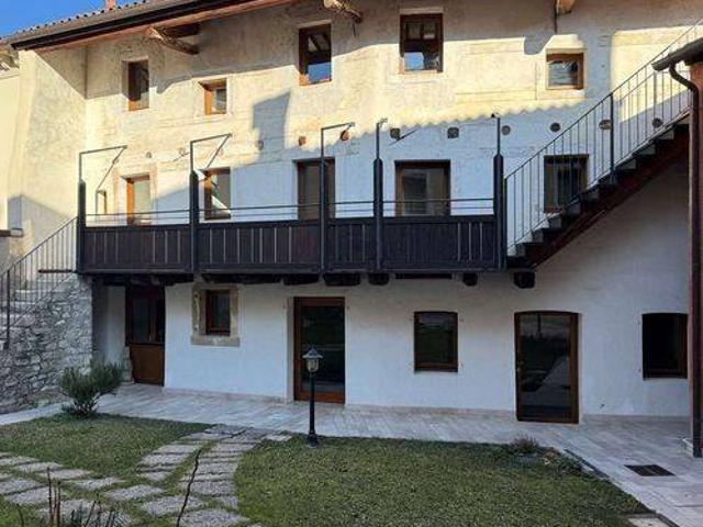 Casa indipendente in vendita a Vittorio Veneto TV