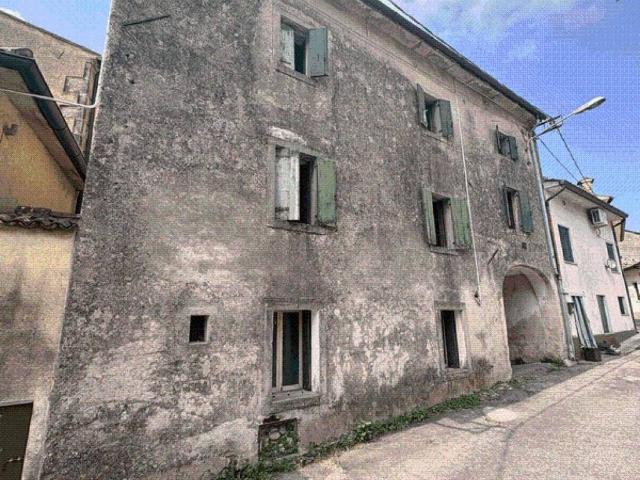 Casa indipendente in vendita a Vittorio Veneto TV