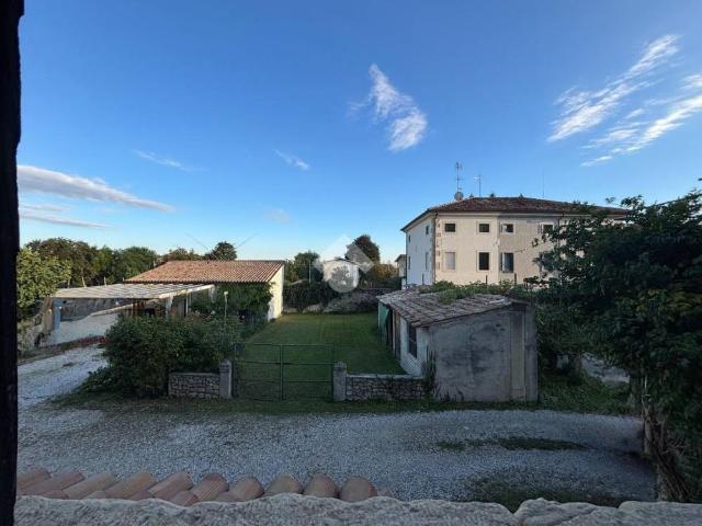 Casa indipendente in vendita a Vittorio Veneto TV