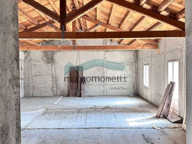 Casa indipendente in vendita a Vittorio Veneto TV