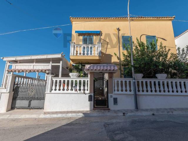 Casa indipendente in vendita a Vittoria RG