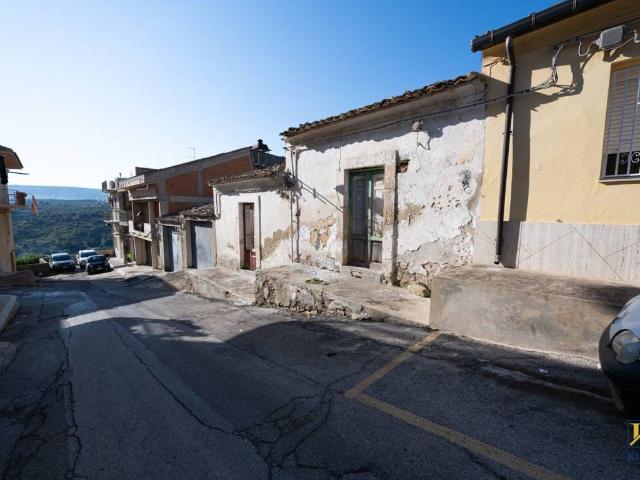 Casa indipendente in vendita a Vittoria RG
