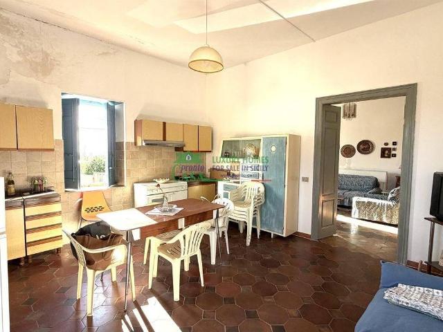 Casa indipendente in vendita a Vittoria RG