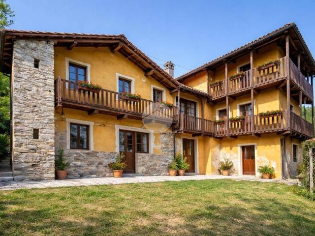 Casa indipendente in vendita a Viù TO