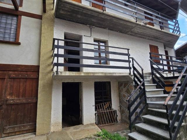 Casa indipendente in vendita a Viù TO