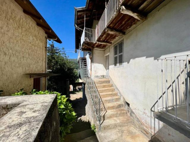 Casa indipendente in vendita a Viù TO