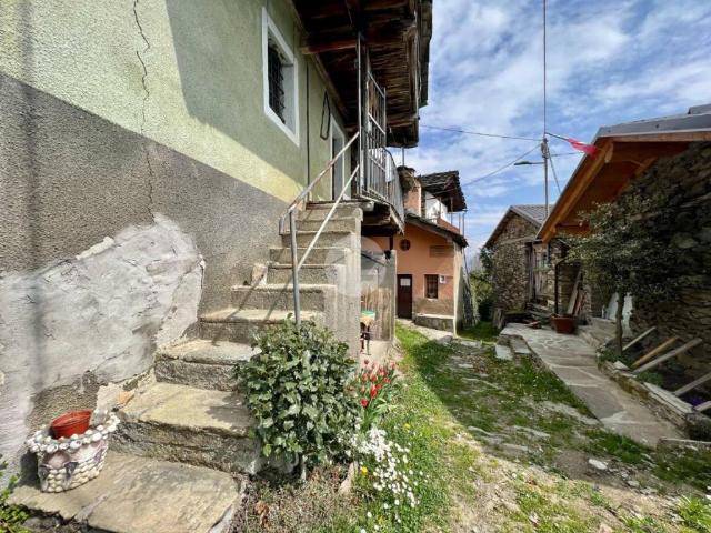 Casa indipendente in vendita a Viù TO