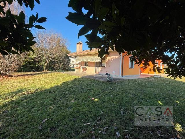 Casa indipendente in vendita a Vivaro PN