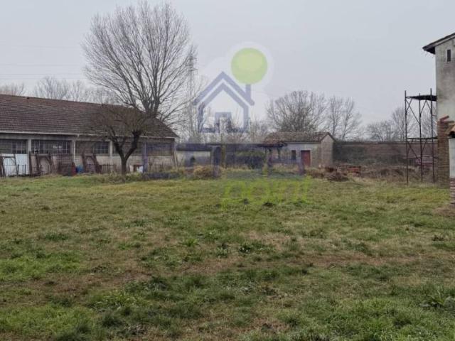 Casa indipendente in vendita a Viadana MN