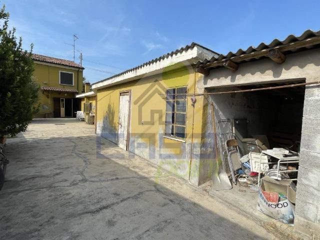 Casa indipendente in vendita a Viadana MN