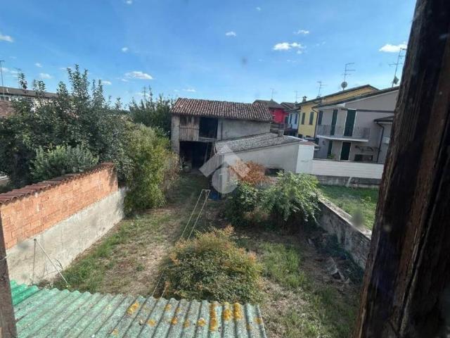 Casa indipendente in vendita a Viadana MN