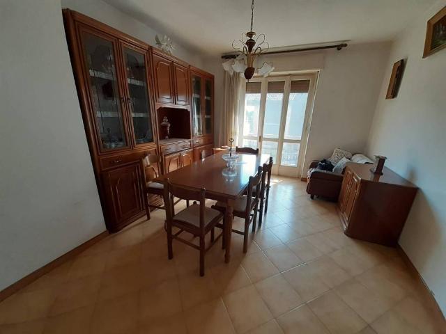 Casa indipendente in vendita a Viale AT