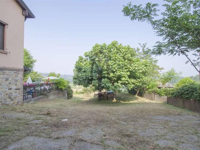 Casa indipendente in vendita a Viano RE