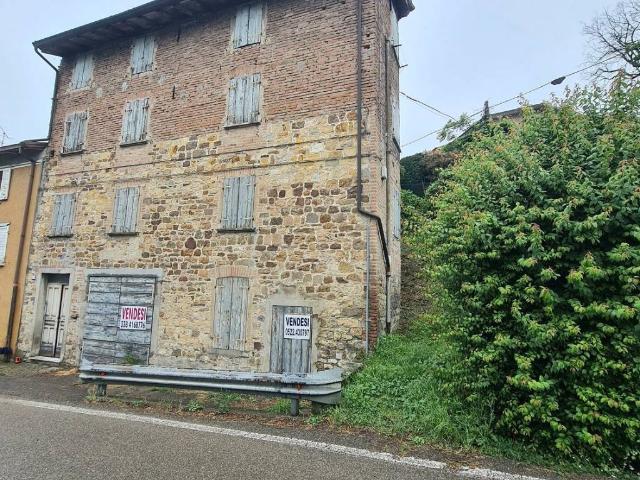 Casa indipendente in vendita a Viano RE