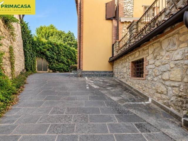 Casa indipendente in vendita a Viano RE