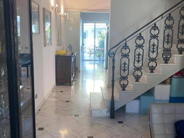 Casa indipendente in vendita a Viareggio, Centro