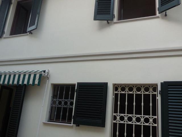 CASA INDIPENDENTE in VENDITA a VIAREGGIO di 4 vani