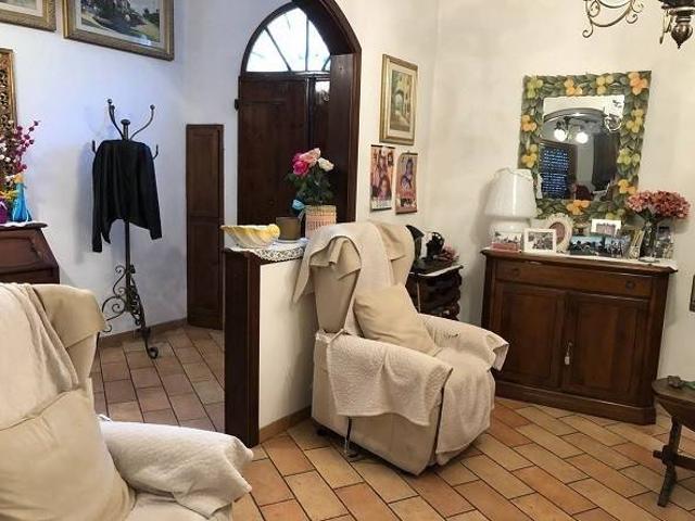 Casa indipendente in vendita a Viareggio LU