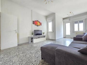 Casa indipendente in vendita a Viareggio LU