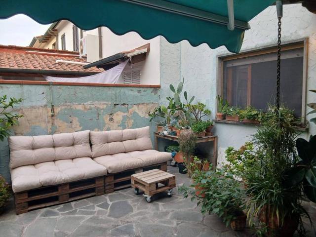 Casa indipendente in vendita a Viareggio LU