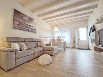 Casa indipendente in vendita a Viareggio LU