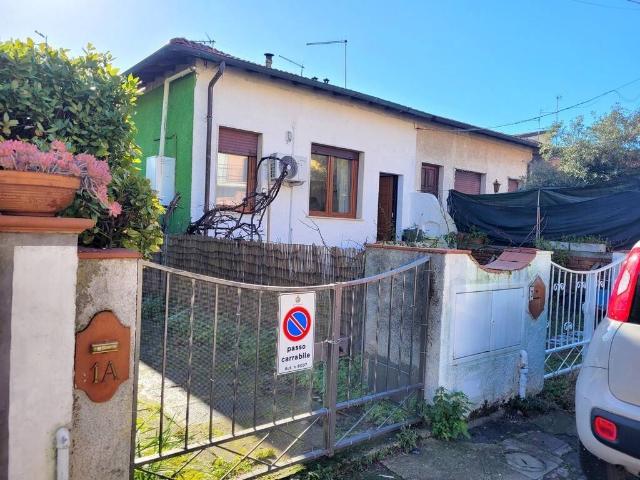 Casa indipendente in vendita a Viareggio LU