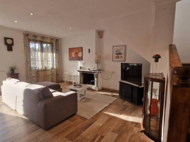 Casa indipendente in vendita a Viareggio LU
