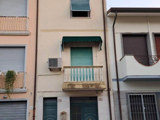 Casa indipendente in vendita a Viareggio LU