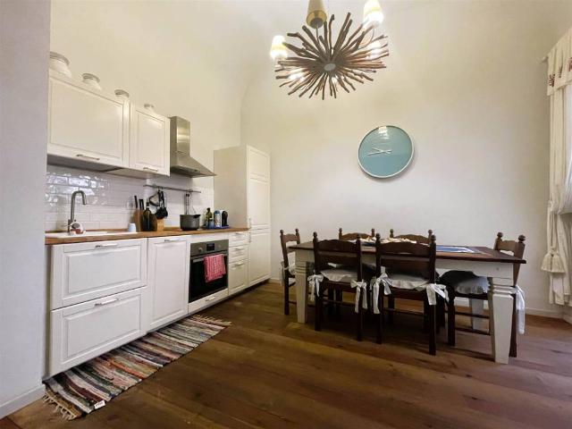 Casa indipendente in vendita a Viareggio LU