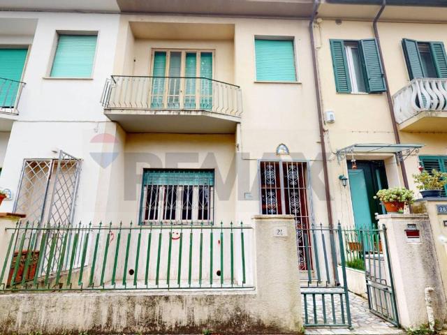 Casa indipendente in vendita a Viareggio LU