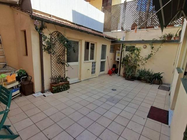 Casa indipendente in vendita a Viareggio LU
