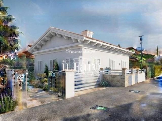 Casa indipendente in vendita a Viareggio LU