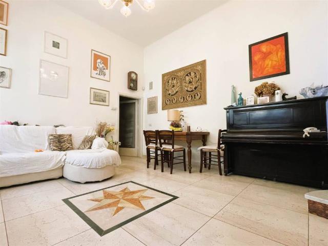 Casa indipendente in vendita a Viareggio LU