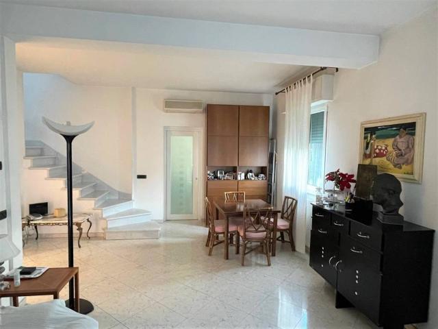 Casa indipendente in vendita a Viareggio LU