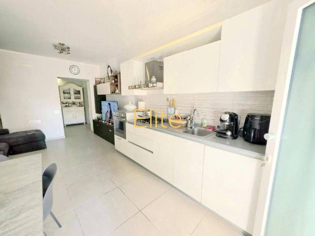 Casa indipendente in vendita a Viareggio LU