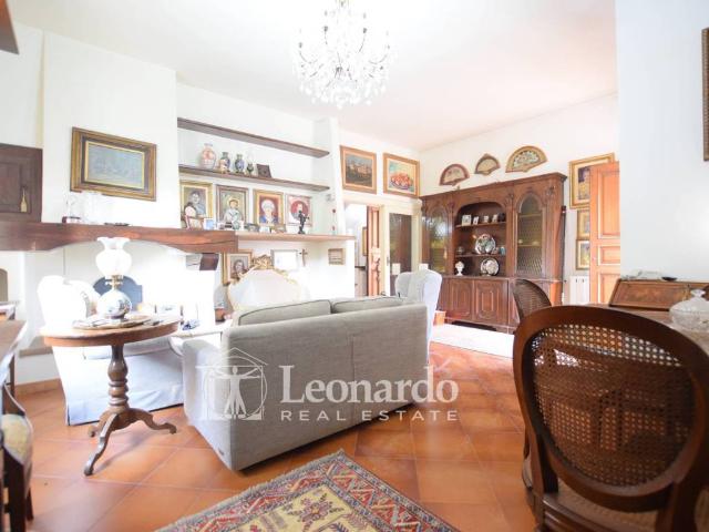 Villa in vendita a Viareggio LU
