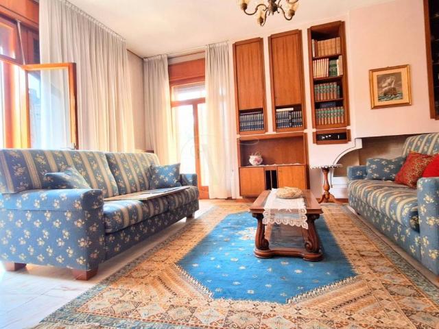 Casa indipendente in vendita a Vicenza VI