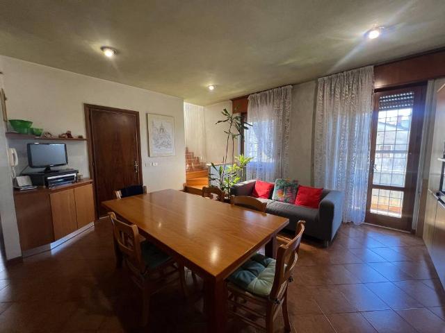 Casa indipendente in vendita a Vicenza VI