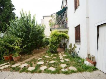 Casa indipendente in vendita a Vicenza VI