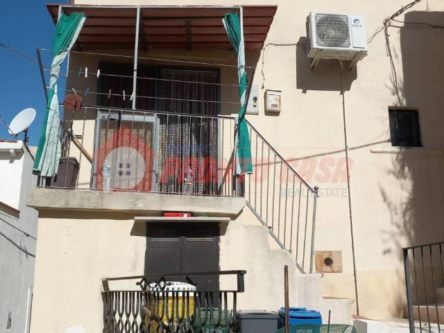 Casa indipendente in vendita a Vico del Gargano FG