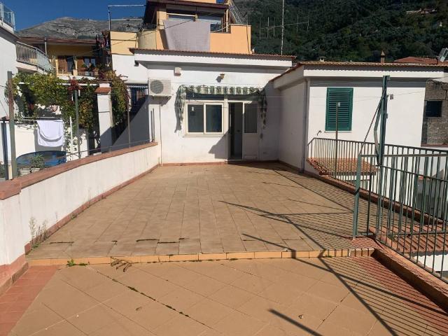 Casa indipendente in vendita a Vico Equense NA