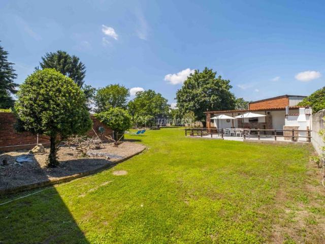 Casa indipendente in vendita a Vicolungo NO