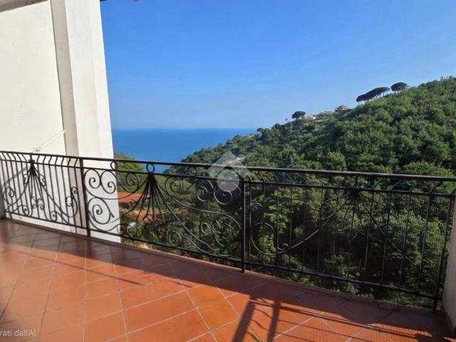 Casa indipendente in vendita a Vietri sul Mare SA