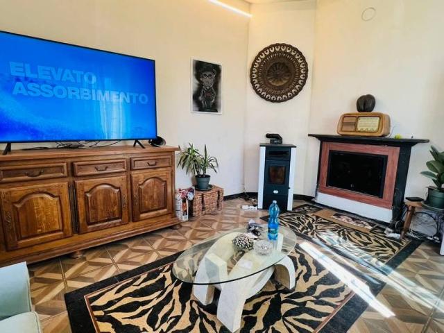 Casa indipendente in vendita a Viganò LC