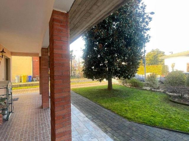 Casa indipendente in vendita a Vigarano Mainarda FE