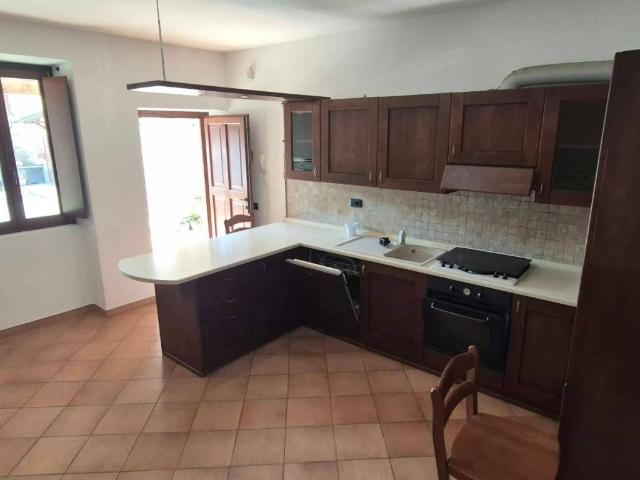 Casa indipendente in vendita a Viggiù VA