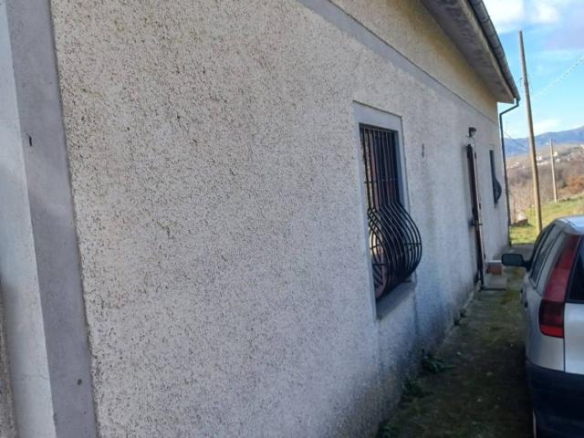 Casa indipendente in vendita a Viggiano PZ