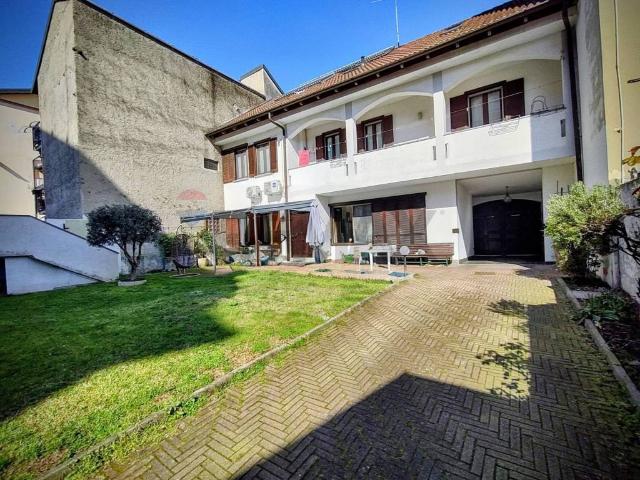 Casa indipendente in vendita a Vigevano PV